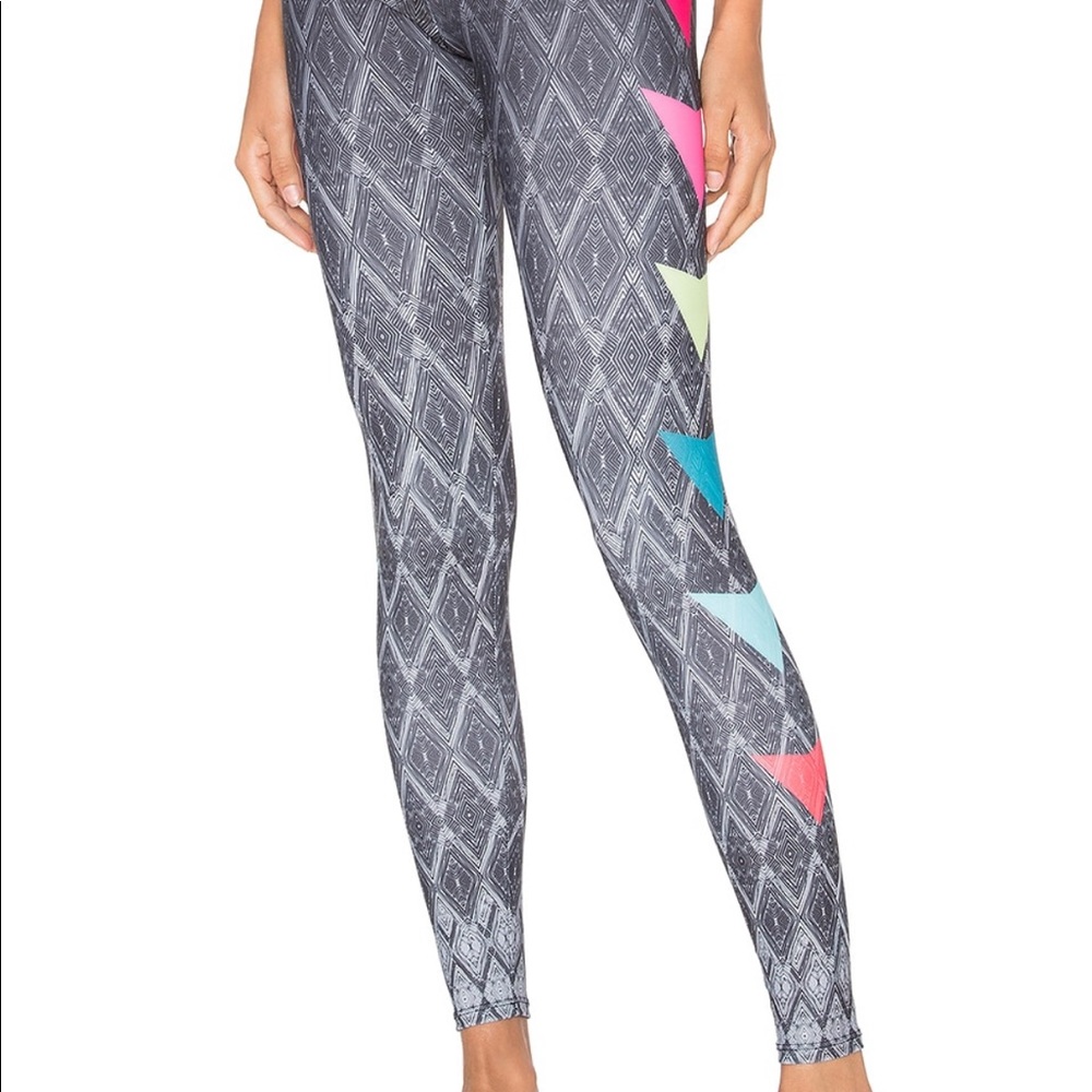 Onzie Graphic Legging